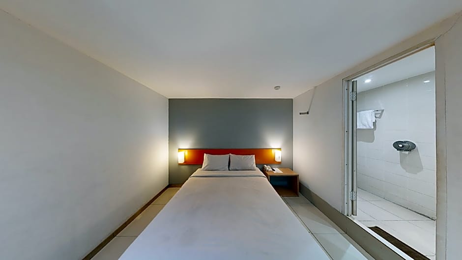 EXPANDER HOTEL Semarang (Formerly CityOne)