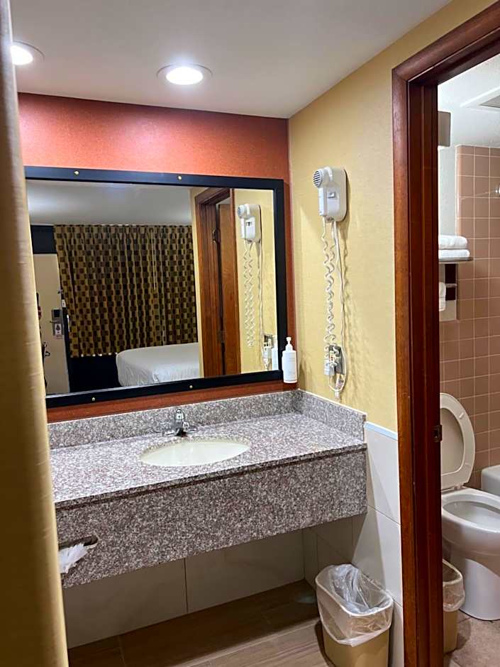 Serenity Inn Sweetwater