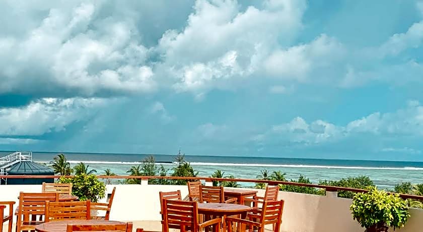 Araamu Hotels Maldives at Dhiffushi