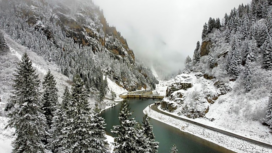 PAZARCIK MOUNTAIN HOTEL