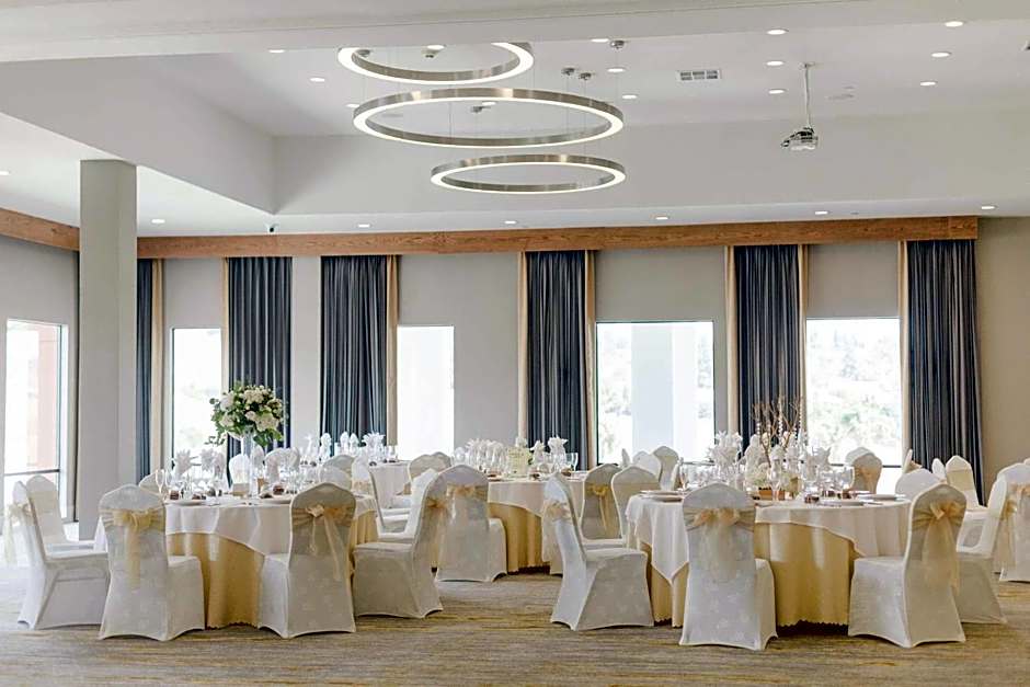 DoubleTree By Hilton Pomona