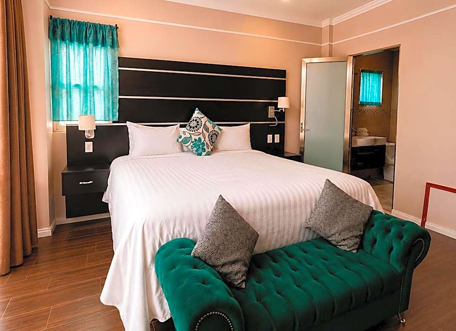 Hotel Cacaxtla Collection