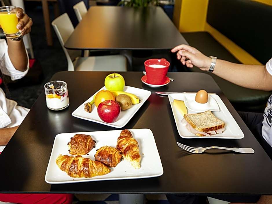 ibis Styles Paris Cadet Lafayette