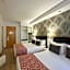Catalonia Castellnou Hotel