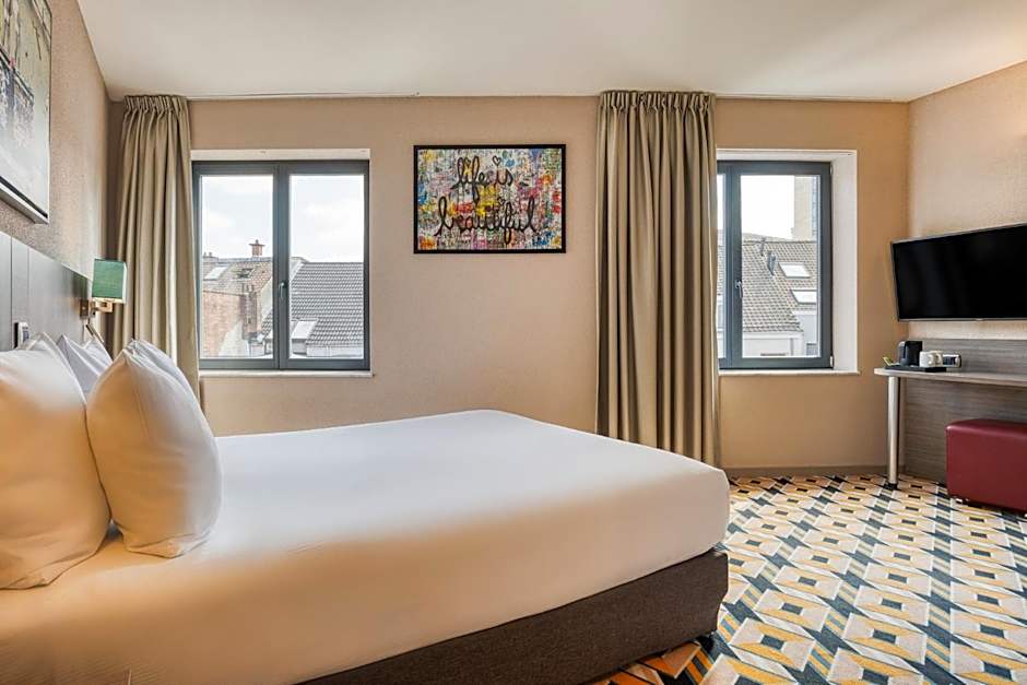 Alma Grand Place Hotel