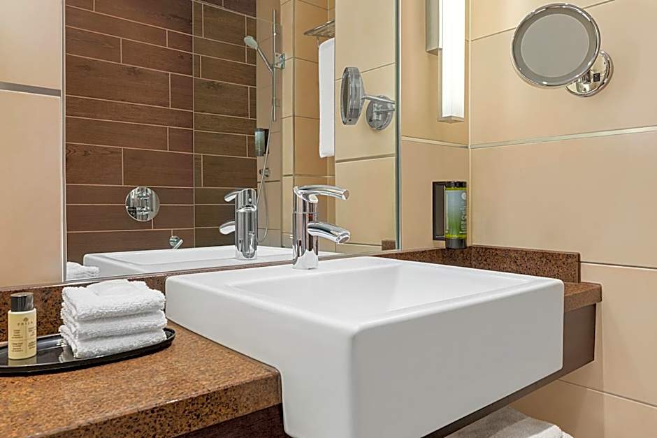 Holiday Inn Birmingham Airport NEC By IHG