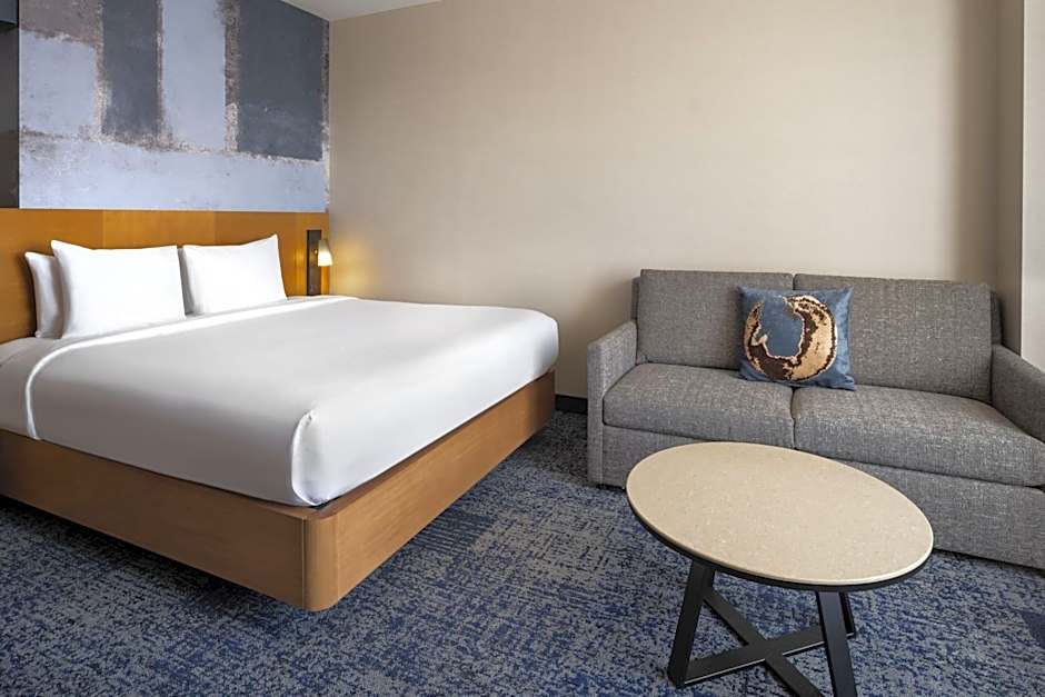 Courtyard by Marriott Los Angeles L.A. LIVE