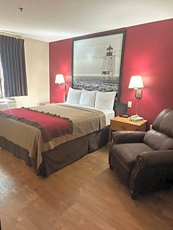 Queen Room - Dog-Friendly/Mobility Accessible/Non-Smoking