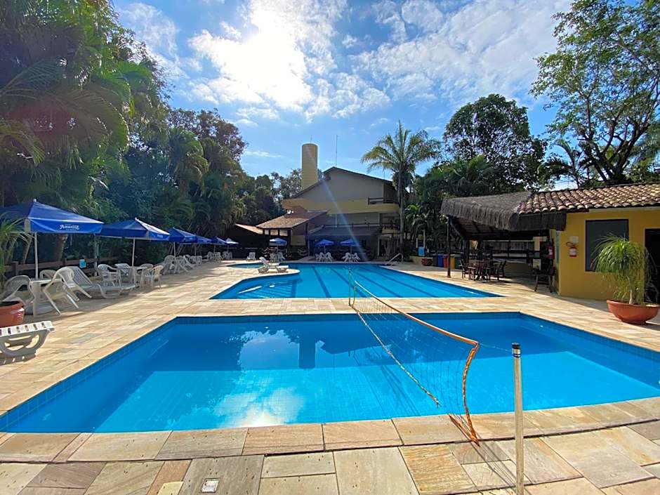 FABULOSO FLAT 225, 2 PISCINAS climatizadas, internet particular 500m Bertioga, Riviera de São Lourenço Flat Duplex inteiro, Adega, cozinha equipada completa serviço de hotelaria, serviço de praia nos finais de semana