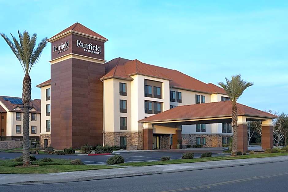Fairfield by Marriott Inn & Suites Fresno River Park