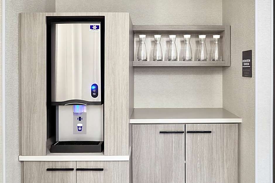 AC Hotel by Marriott Pleasanton