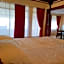 77 Sunset Plaza