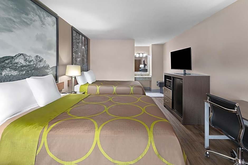 Super 8 by Wyndham Bridgeport/Clarksburg Area