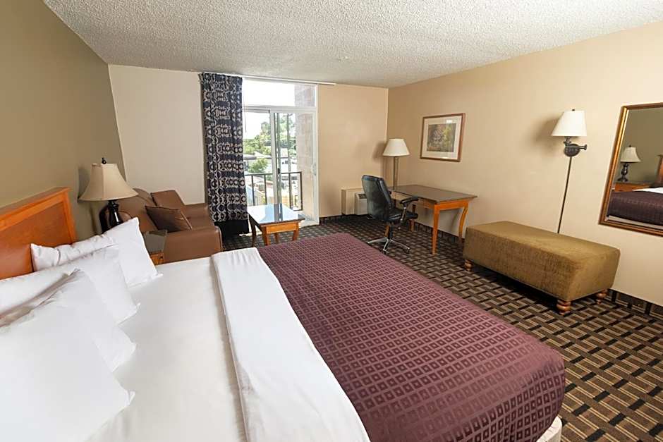 FairBridge Inn & Suites - Lewiston