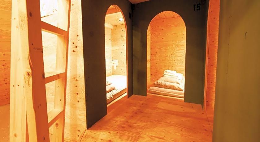 Ishigaki Guesthouse HIVE