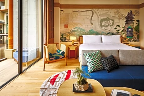 King Suite with River View