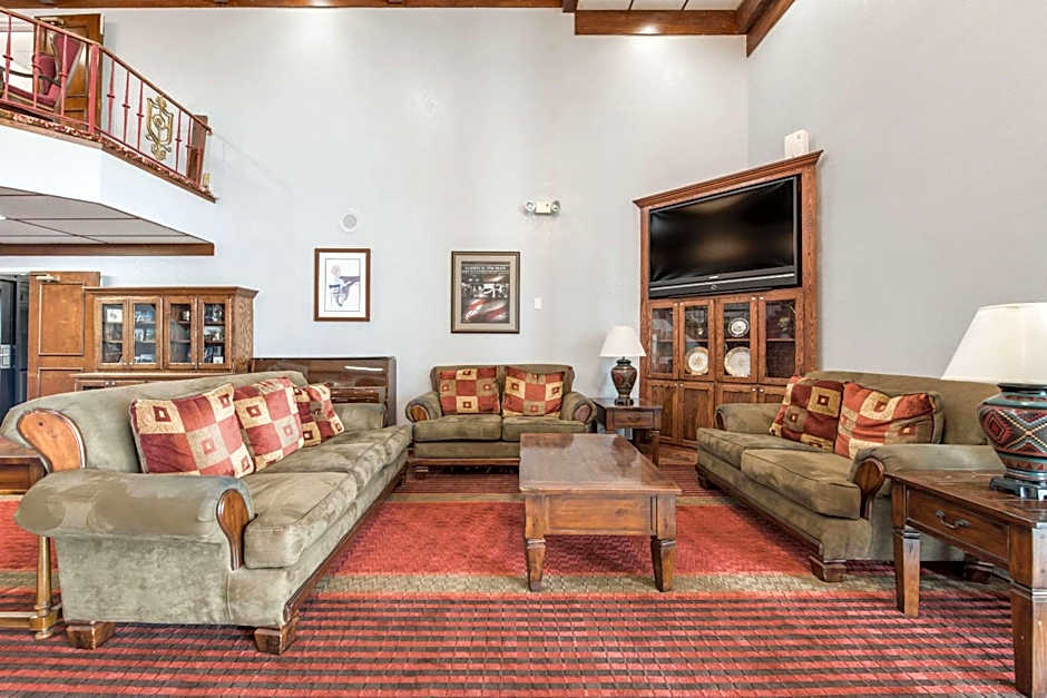 Econo Lodge Truman Inn