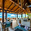 Coco de Mer and Black Parrot Suites