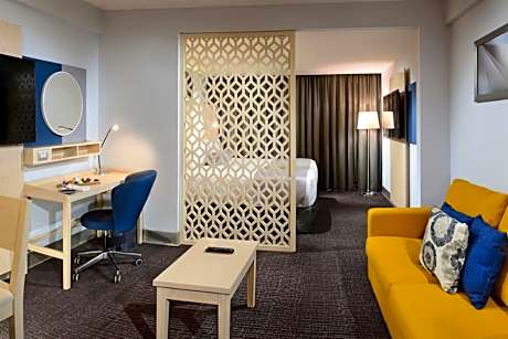 Junior King Suite with Sofa Bed