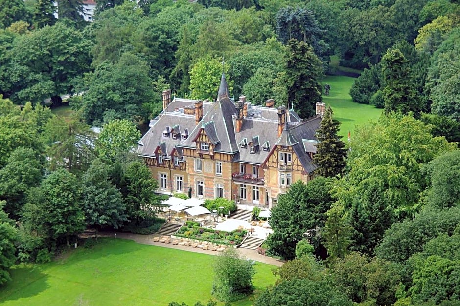 VILLA ROTHSCHILD, AUTOGRAPH COLLECTION