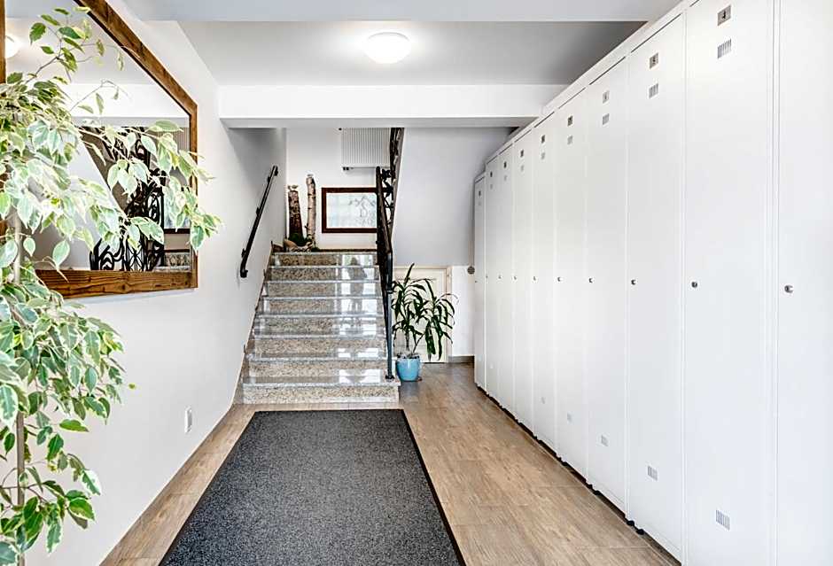 Dworek Nad Białką Apartamenty-Pokoje-Białka Tatrzańska-Czarna Góra