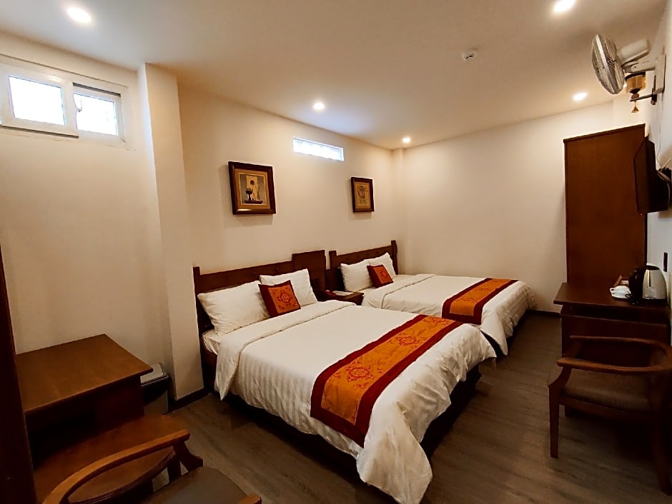 Vuong Gia Hotel