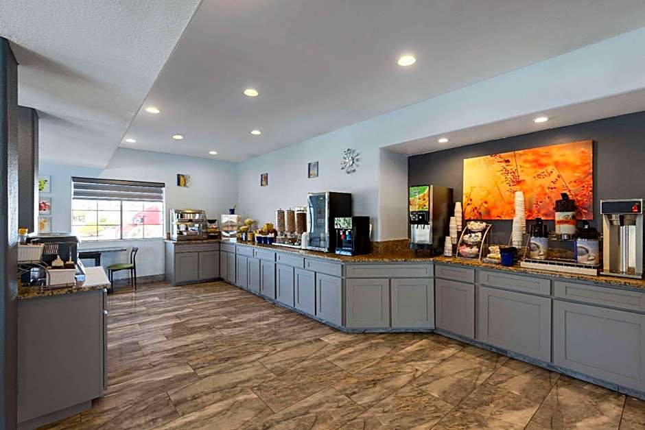 Days Inn & Suites by Wyndham Tucson/Marana