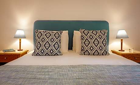 Family Room with Sea View (2 Adults + 2 Children)