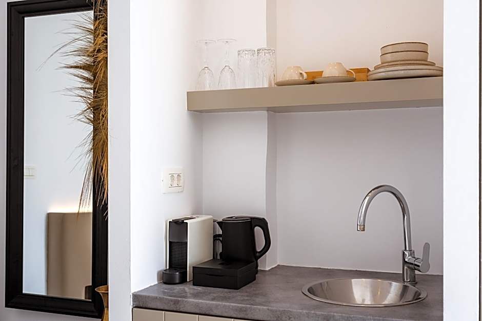 Mardanza Krokos Suites