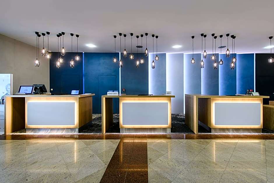 Courtyard by Marriott Warsaw Airport