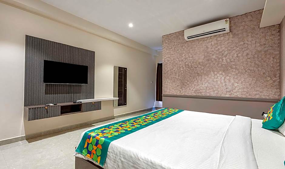 Treebo Imperia, Kommadi