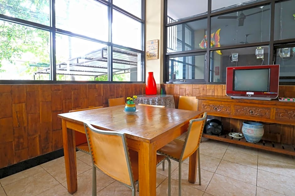 Kuta Bed & Breakfast Plus