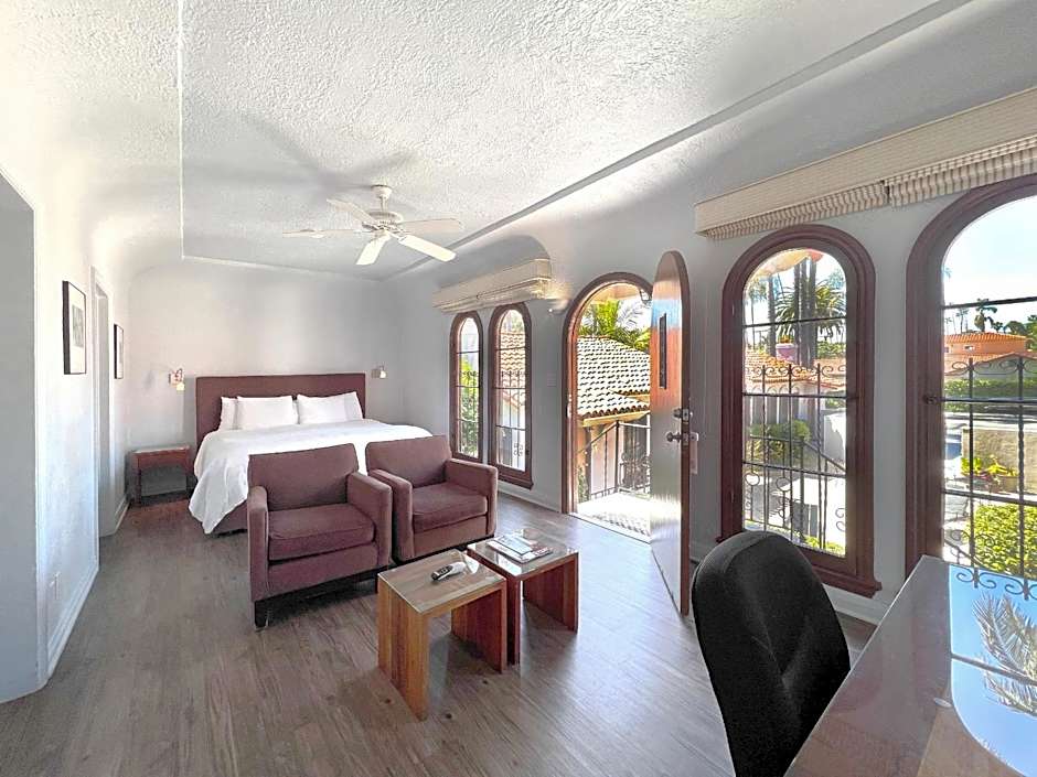 Casa Del Mar Inn