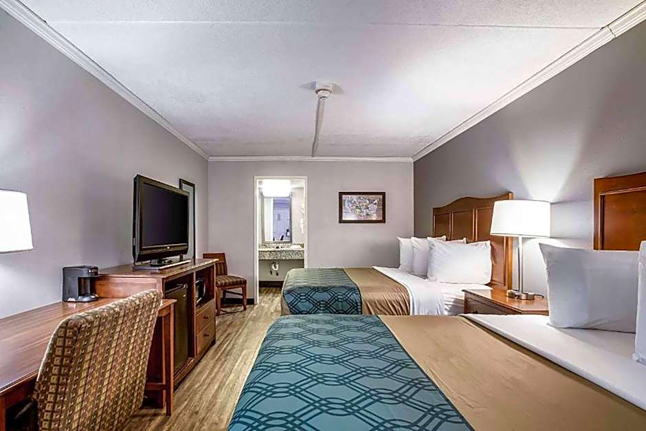 Travelodge by Wyndham Canton-Livonia Area, MI