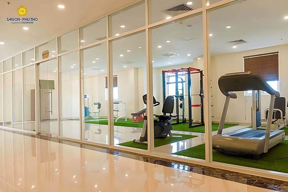 Sai Gon Phu Tho Hotel