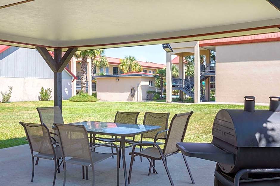 Days Inn by Wyndham Leesville