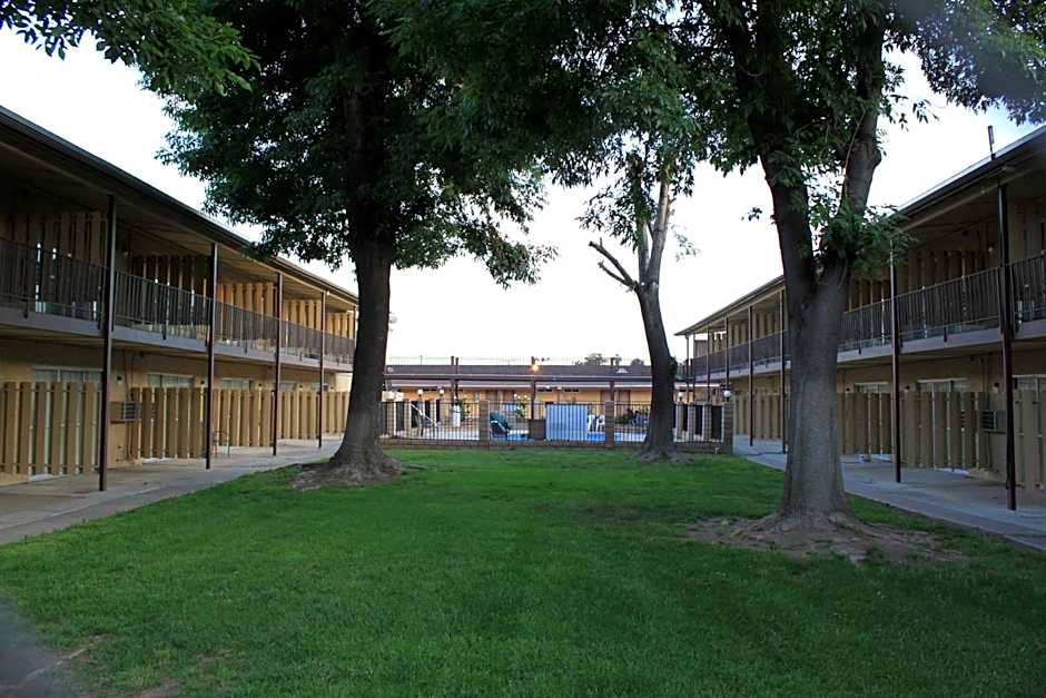 Menifee Inn