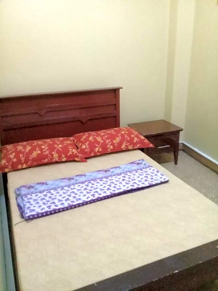 ASHBURN'S TRANSIENT BAGUIO - BASIC SLEEP and GO, LIMITED PAY PARKING, SELF SERVICE