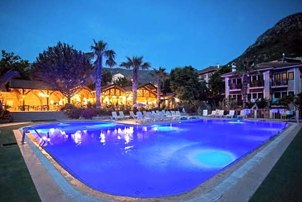 Club Pink Palace Hotel