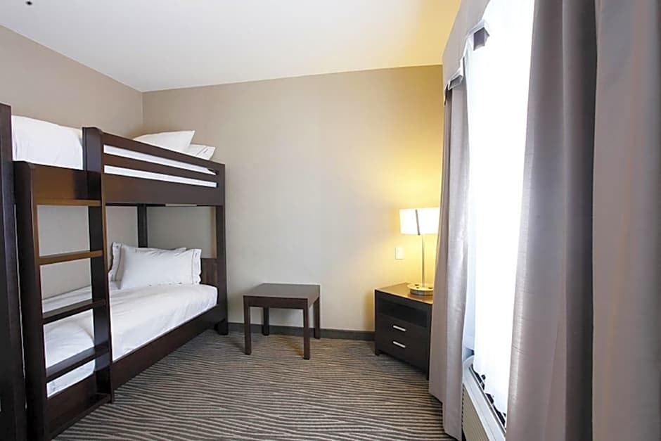 Holiday Inn Express Fort St John By IHG