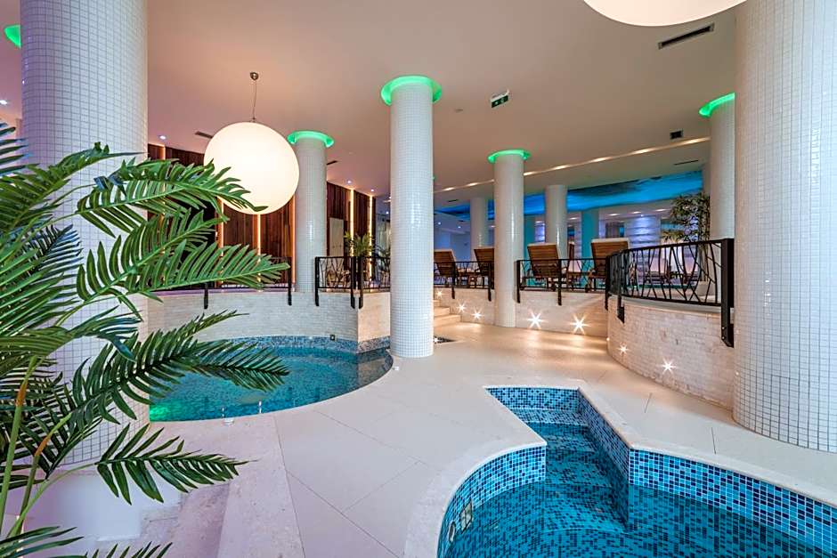 Kalamper Hotel & Spa