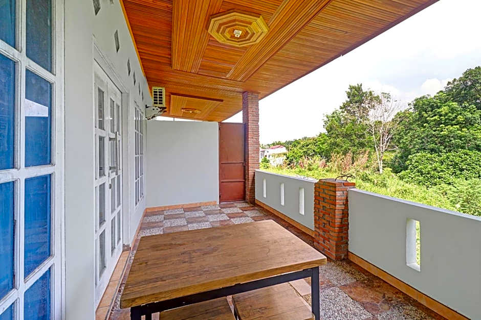 OYO Life 11350O Hotel R Cantika Syariah