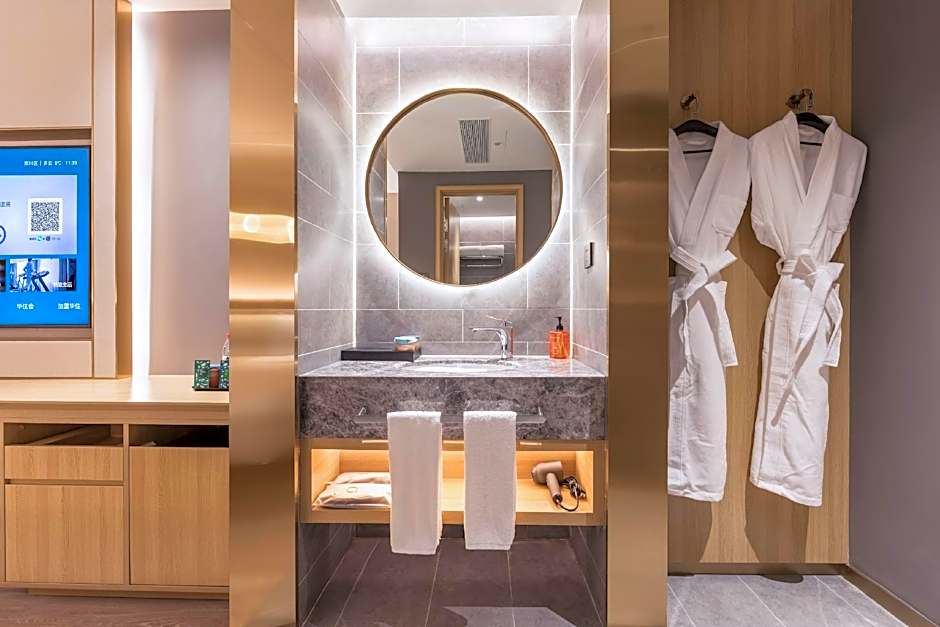 Orange Hotel Nantong Yuanrong Plaza