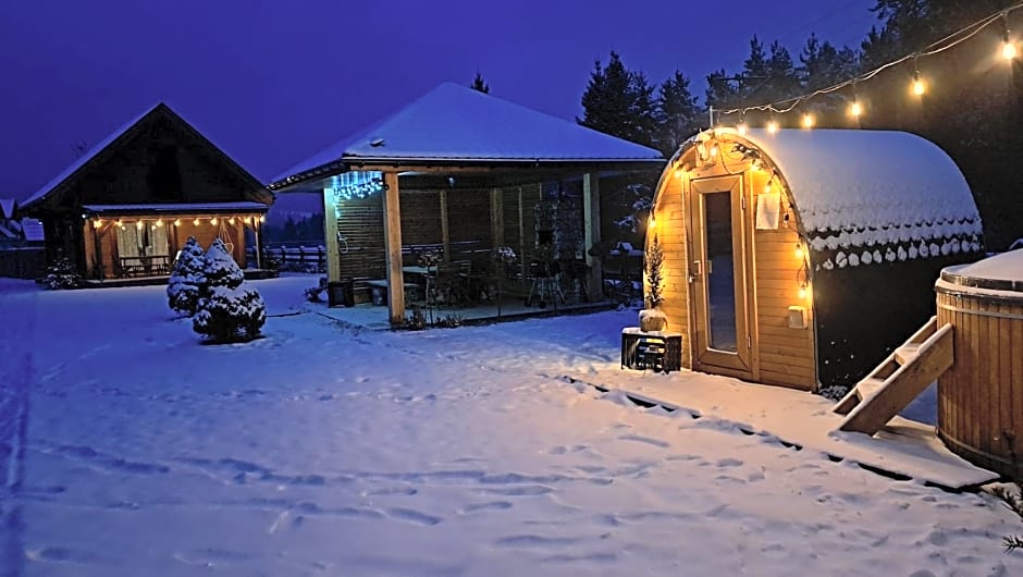 Domki nad jeziorem czorsztyńskim