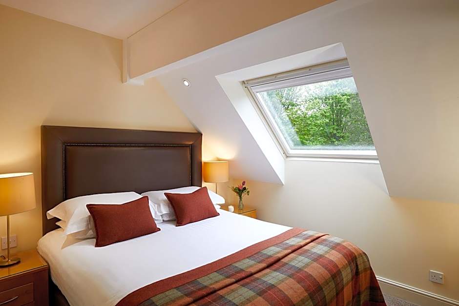 Elmers Court Hotel