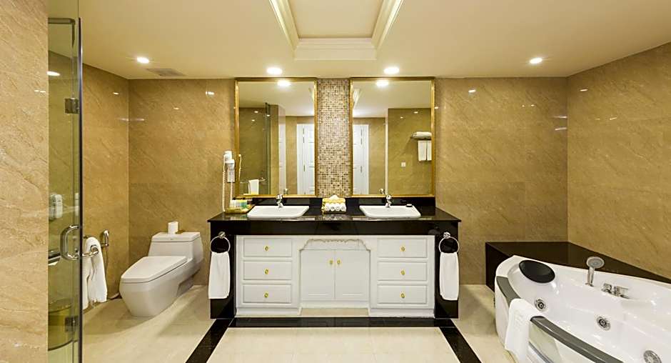 The Grand Kandyan Hotel