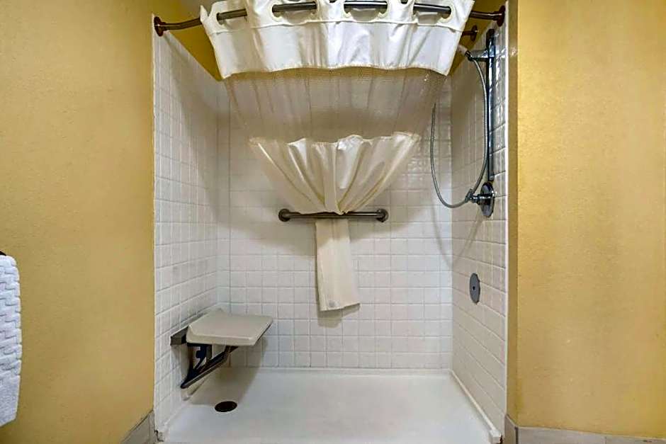 Best Western Plus Oak Mountain Inn