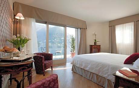 Junior Suite with Lake View