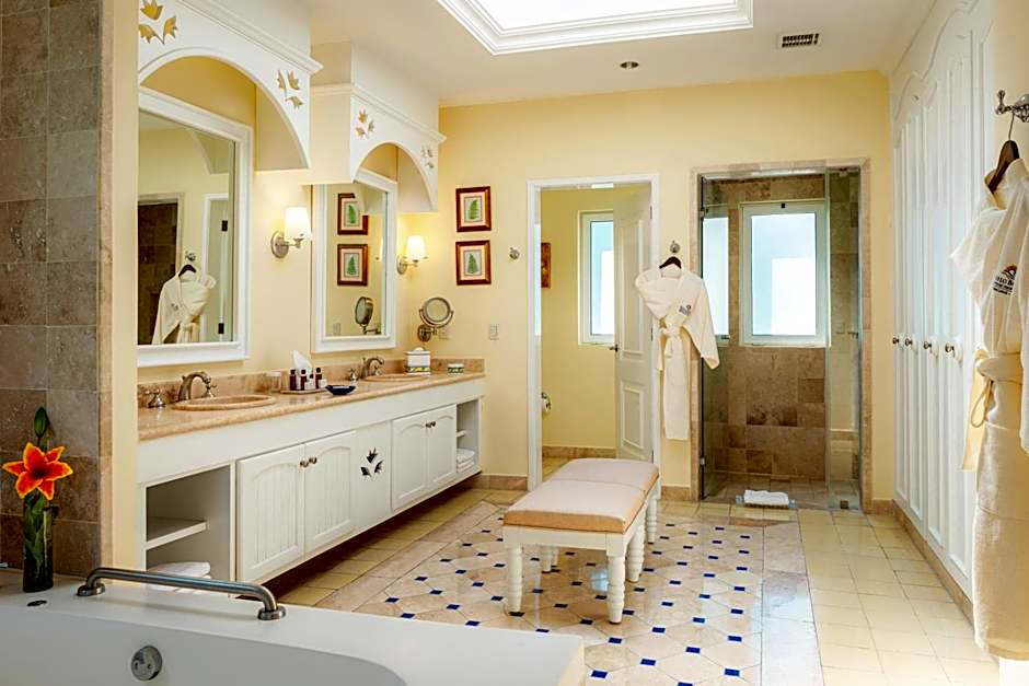 Pueblo Bonito Emerald Luxury Villas & Spa All Inclusive