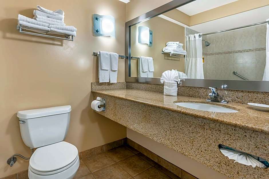 Best Western Plus Capitola By-The-Sea Inn & Suites